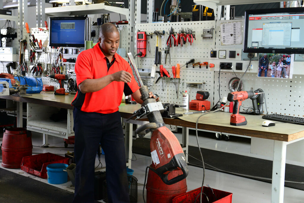 brandon barnard photography corporate photographer hilti service centre DSC 2406.JPG